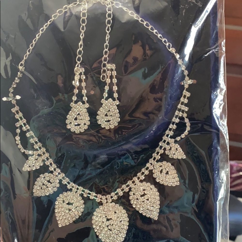 Jewelry set - Picture 2 of 2